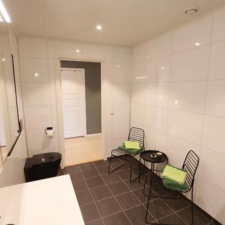 Apartamento Modern With Seaview Hammarvika