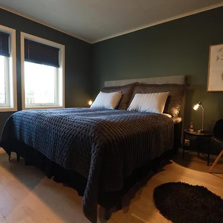 Modern With Seaview Hammarvika