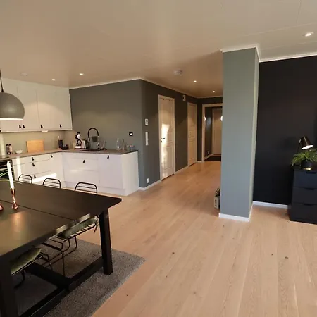 Modern With Seaview * Hammarvika