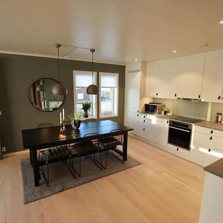 Modern With Seaview Apartment