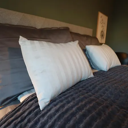 Apartamento Modern With Seaview Hammarvika