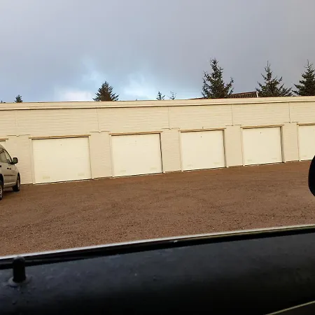 Modern With Seaview 아파트 Hammarvika